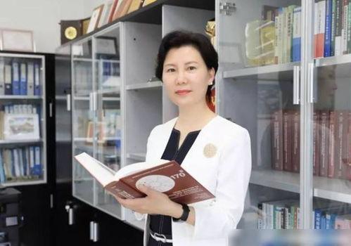 娱乐吃瓜酱大学老师主编,揭秘大学老师主编的幕后故事  第2张